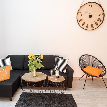 קרקוב Cracow Best Location Apartment With Garden By Cozyplace מראה חיצוני תמונה